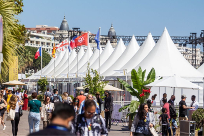 150 països. El Festival de Canes acull durant uns dies més de 35.000 persones de 150 països diferents. 