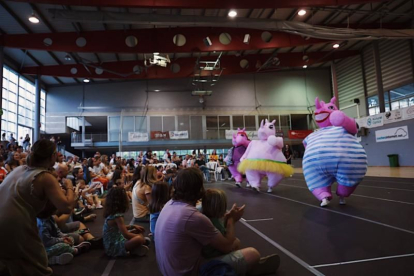 L’espectacle ‘Rhinos’ de la companyia Zum Zum Teatre.