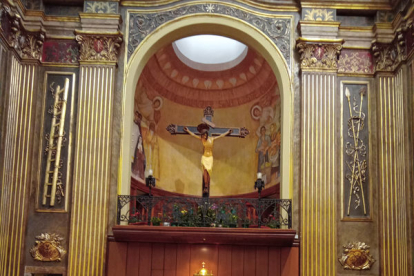 Benedicció ahir al Sant Crist de Balaguer de les icones del taller celebrat la setmana passada.