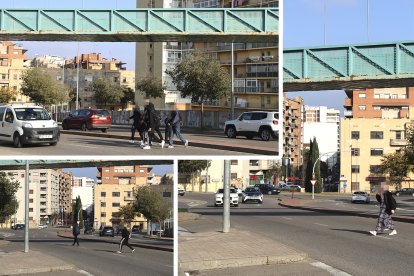 Jóvenes cruzando la carretera a pie en vez de usar el paso elevado.