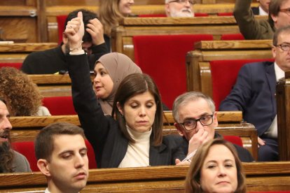 La portaveu d'ERC al Parlament, Marta Vilalta, durant una votació al ple aquest dimecres