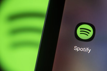 El logotipo de Spotify en una pantalla.