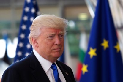 Donald Trump en una reunió amb els líders de la UE al Consell Europeu.