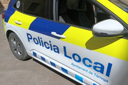 Un cotxe de la Policia Local de Tàrrega.