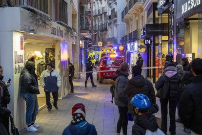 Incendi al carrer Sant Antoni de Lleida.