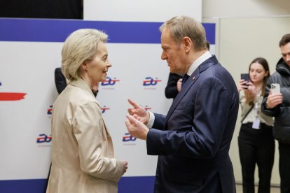 Ursula von der Leyen i el primer ministre de Polònia, Donald Tusk. - EUROPA PRESS