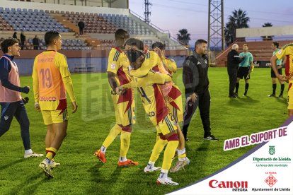 El Lleida aconsegueix la primera victòria de l’any després de sis empats seguits al golejar l’Alzira en una segona part magistral