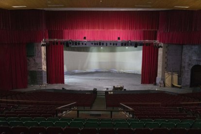 Al gener van acabar les obres de renovació de l’escenari del Teatre de la Passió. - C. MARSIÑACH