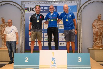 Manel Seco guanya una prova UCI a Xipre