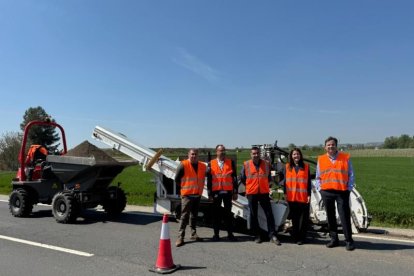 Visita ahir a les obres del desplegament de fibra òptica al municipi de la Portella. - DIPUTACIÓ