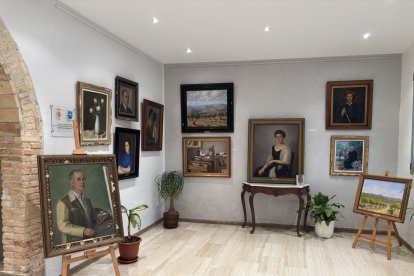 La Granadella exhibeix les obres llegades per l’artista local Jaume Masip - PERE MIQUEL GUIU