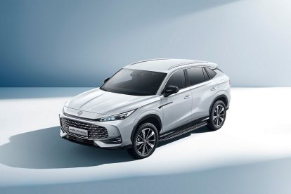 El 48% dels espanyols que pretenen adquirir un nou vehicle apostaran per la modalitat híbrida, la qual cosa suposa un augment de quatre punts percentuals respecte al 2024.