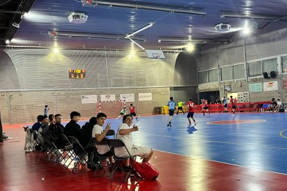 Corbins finalitza les obres de millora del pavelló esportiu