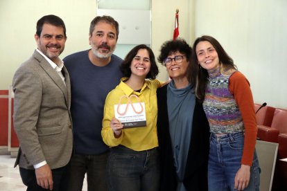 La companyia Campi Qui Pugui va recollir ahir el Premi del Públic de la 36a Mostra d’Igualada. - ACN / MAR MARTÍ