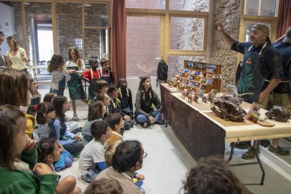 Els tallers de Poty Ambienturas van agradar molt als més petits. - LAIA PEDRÓS
