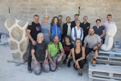 Recta final a Maldà del certamen escultòric Maldant la Pedra - LAIA PEDRÓS
