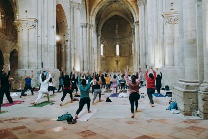 Mestres internacionals de ioga es reuneixen a la Seu Vella per al The Yoga Gallery