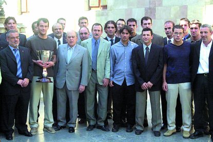 El president de la Generalitat, Jordi Pujol, va rebre els campions a la plaça Sant Jaume.