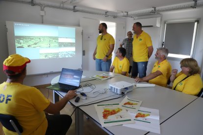 Instal·len sis càmeres al campanar d’Almatret per controlar el risc d’incendi en un perímetre de 12.000 hectàrees.