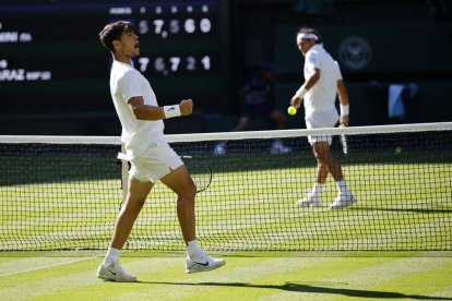 Carlos Alcaraz va patir més del que es previa davant de Fognini. - EFE