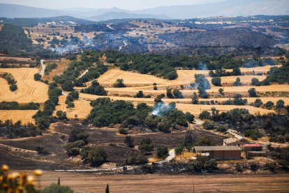 Helicópteros en la zona, todavía humeante