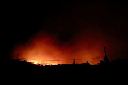 Imatge de zones afectades per l’incendi forestal a Grècia. - EFE/EPA/NIKOS CHALKIADAKIS