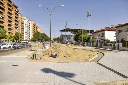 Les obres de la ronda verda de Fleming s'acabaran en unes setmanes, però no es plantarà fins a la tardor.
