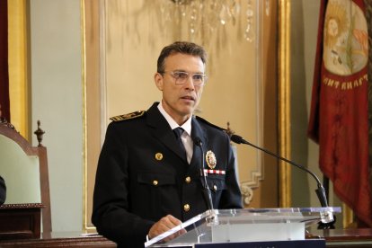 El nou cap de la Guàrdia Urbana de Lleida, Josep Mallada, durant el seu discurs després d'assumir el càrrec