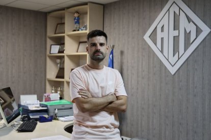Roger Lamesa, divendres passat a les oficines de l’AEM. - AMADO FORROLLA