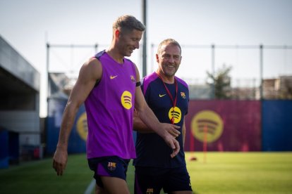 Lewandowski i Flick, a la Ciutat Esportiva. - EFE