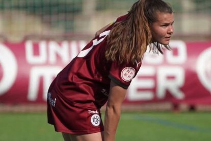 Nora Sánchez, el nou reforç per a la defensa de l’AEM. - PRONEO SPORTS