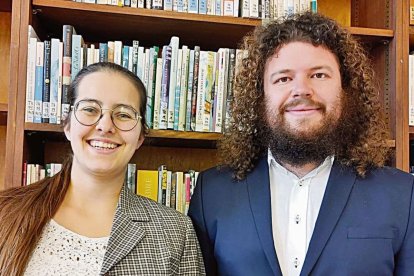 Fiona Gehring e Marinus Wiedner, es autors der estudi sus era lengua aranesa.