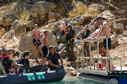 Les patrulles terrestres, aquàtiques i de vigilància aèria es mantenen comunicades. - M. CODINAS