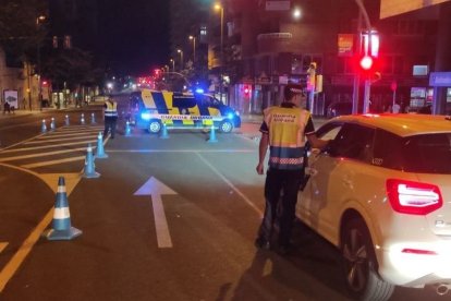 Imatge d’arxiu d’un control de la Guàrdia Urbana.