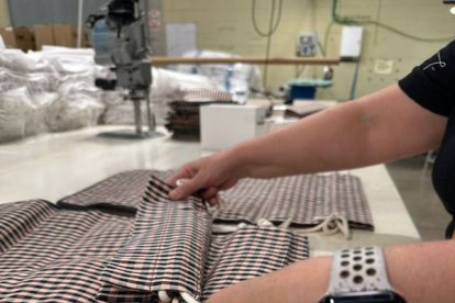 Confecció d’un producte en un CIRE. - DEPARTAMENT DE JUSTÍCIA