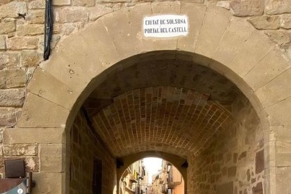 El portal del Castell, que dona accés al nucli antic de Solsona. - AJUNTAMENT DE SOLSONA