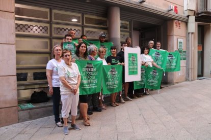 Representants de les plataformes convocants, ahir a Lleida. - ALBA MOR/ACN