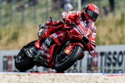 Marc Márquez, ahir durant una de les sessions al circuit de Spielberg. - EFE