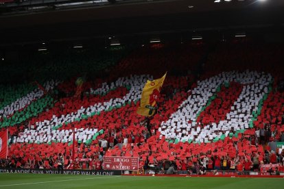 Frenètic i emotiu triomf del Liverpool per obrir la Premier - EFE