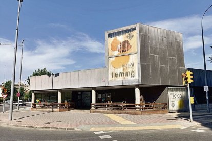 La façana principal del mercat municipal de Fleming. - S.ESPÍN
