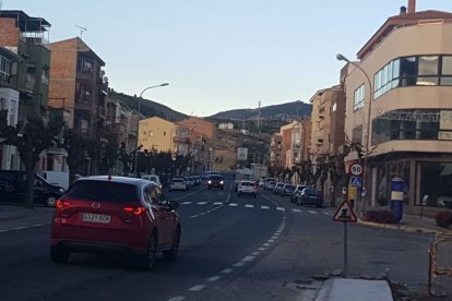 La travessia de l’N-230 a Alfarràs, on està previst renovar l’enllumenat. - J.C.G.