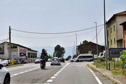 L’encreuament de l’N-260 al seu pas per Montferrer presenta un volum important de circulació. - C.SANS