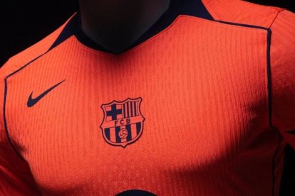 El Barça va revelar la tercera equipació que homenatja el sextet. - FC BARCELONA