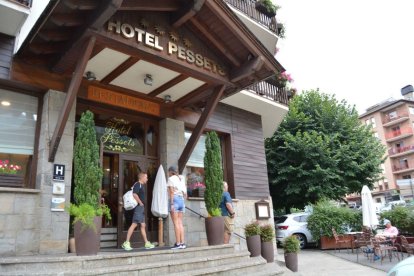 El sector hoteler de Lleida es va mantenir de nou prop dels 100.000 visitants el mes de juliol passat. - EDGAR ALDANA