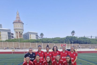 Formació inicial de l’AEM en el seu xoc contra el FC Ona Sant Adrià. - AEM