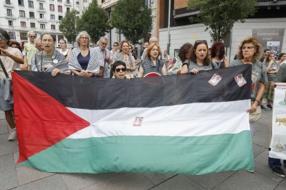 Els professors de la Marea Palestina durant la concentració d’ahir a Madrid. - EFE