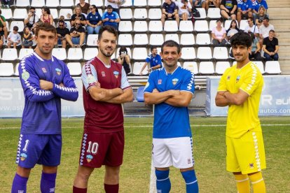 Satoca, Putxi, Òscar Rubio i Sasha, ahir en la presentació de les noves equipacions. - GERARD HOYAS