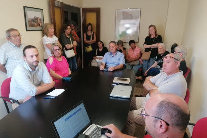 El ple d'ha desenvolupat amb normalitat i ha durant una mitja hora.