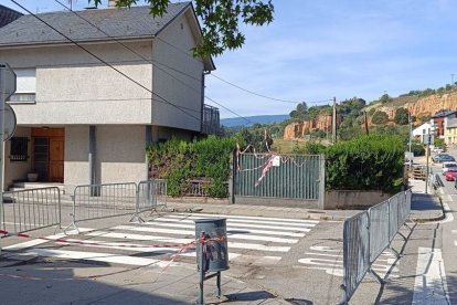 El carrer està tallat des del 3 de setembre. - C.SANS