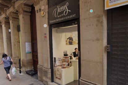 La botiga actual de Torrons Vicens al carrer Major de Lleida.